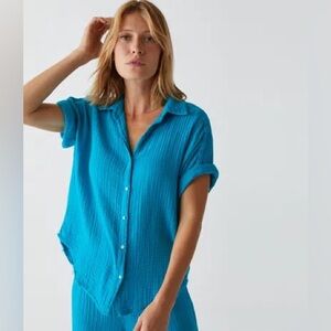 MICHAEL STARS Bailey Gauze Button Down Shirt In Ultraviolet Blue Size XS